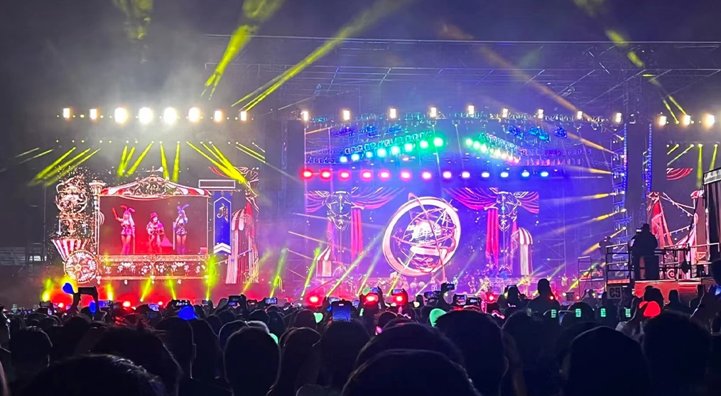 MILE米乐LED冰屏和荧光棒系列产品“嗨爆”周杰伦悉尼演唱会！